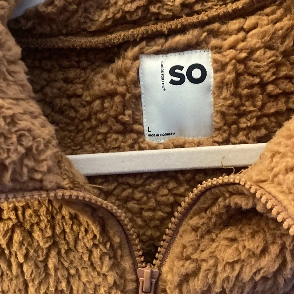 SO Teddy Vest - Image 2