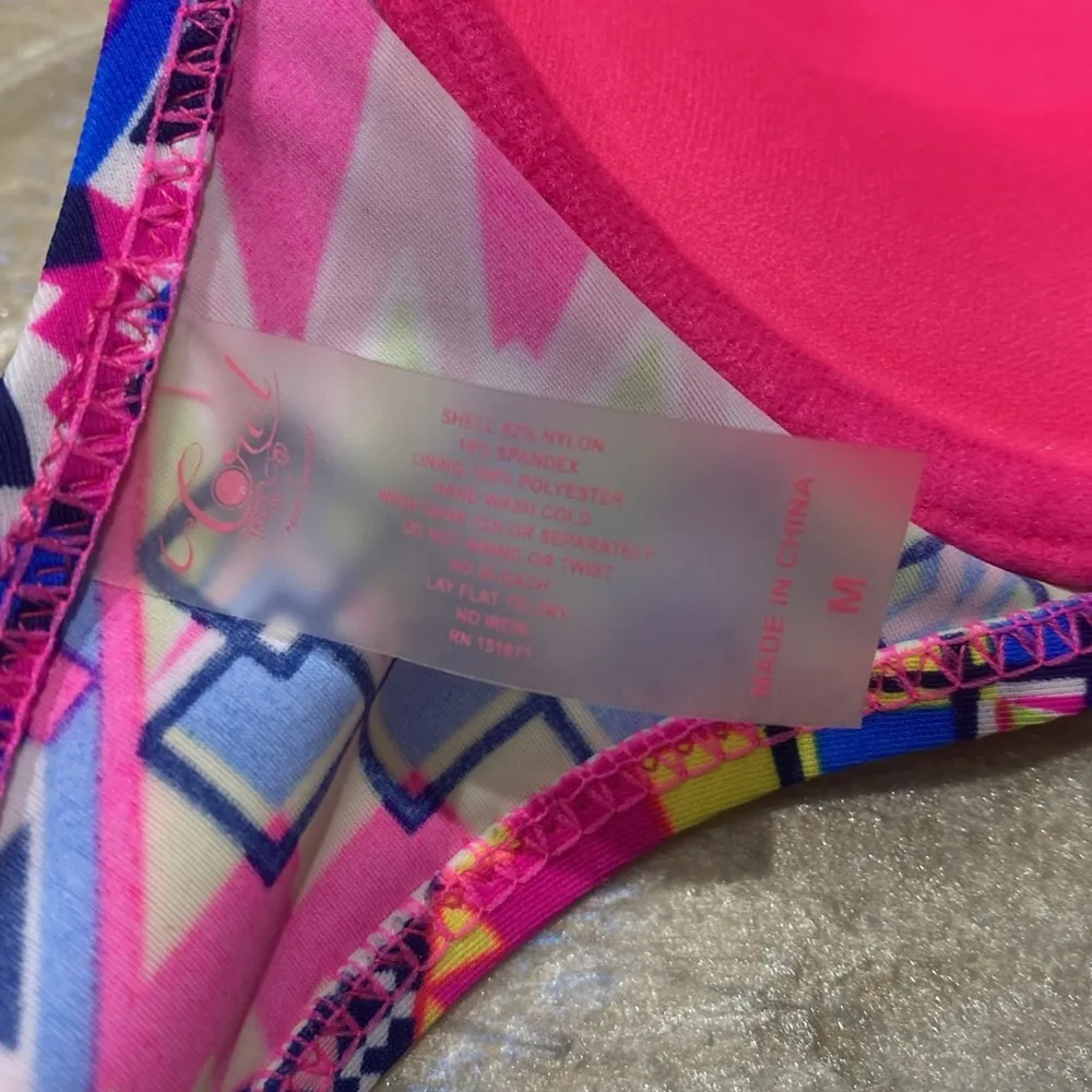 Coral Tropics Bikini Top Size M Bandeau Strapless Underwire Tribal - Image 5