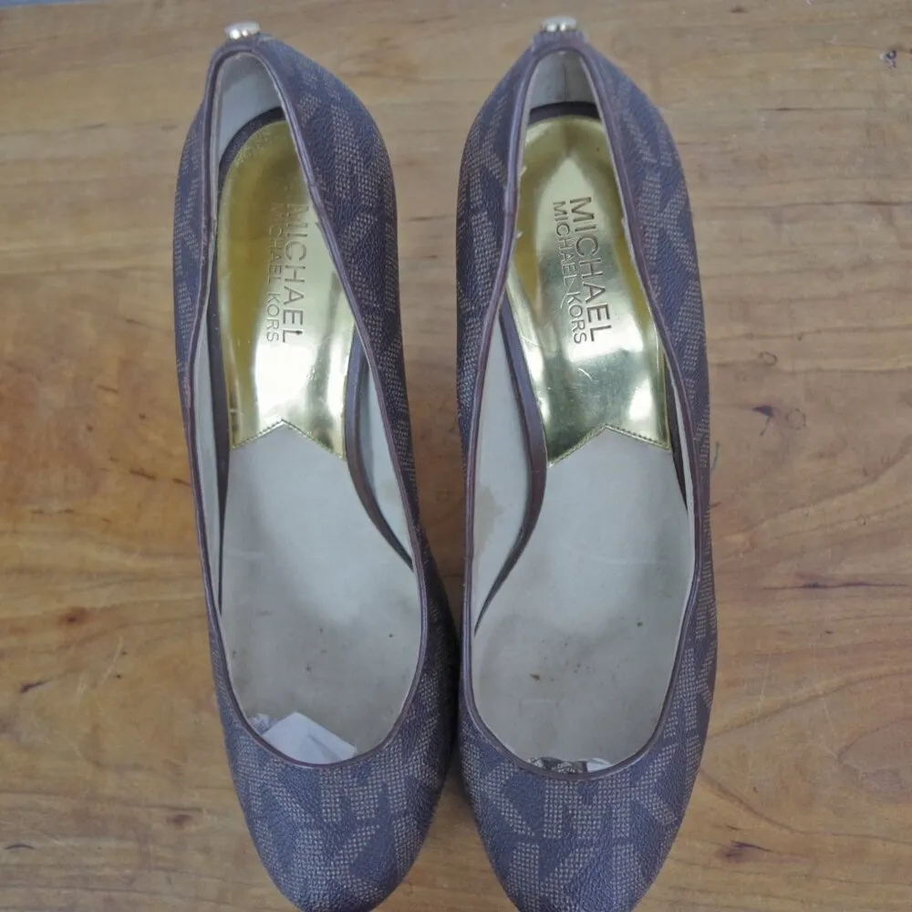 Michael Kors Monogram Print Platform  HighHeels Size 11M - Image 7