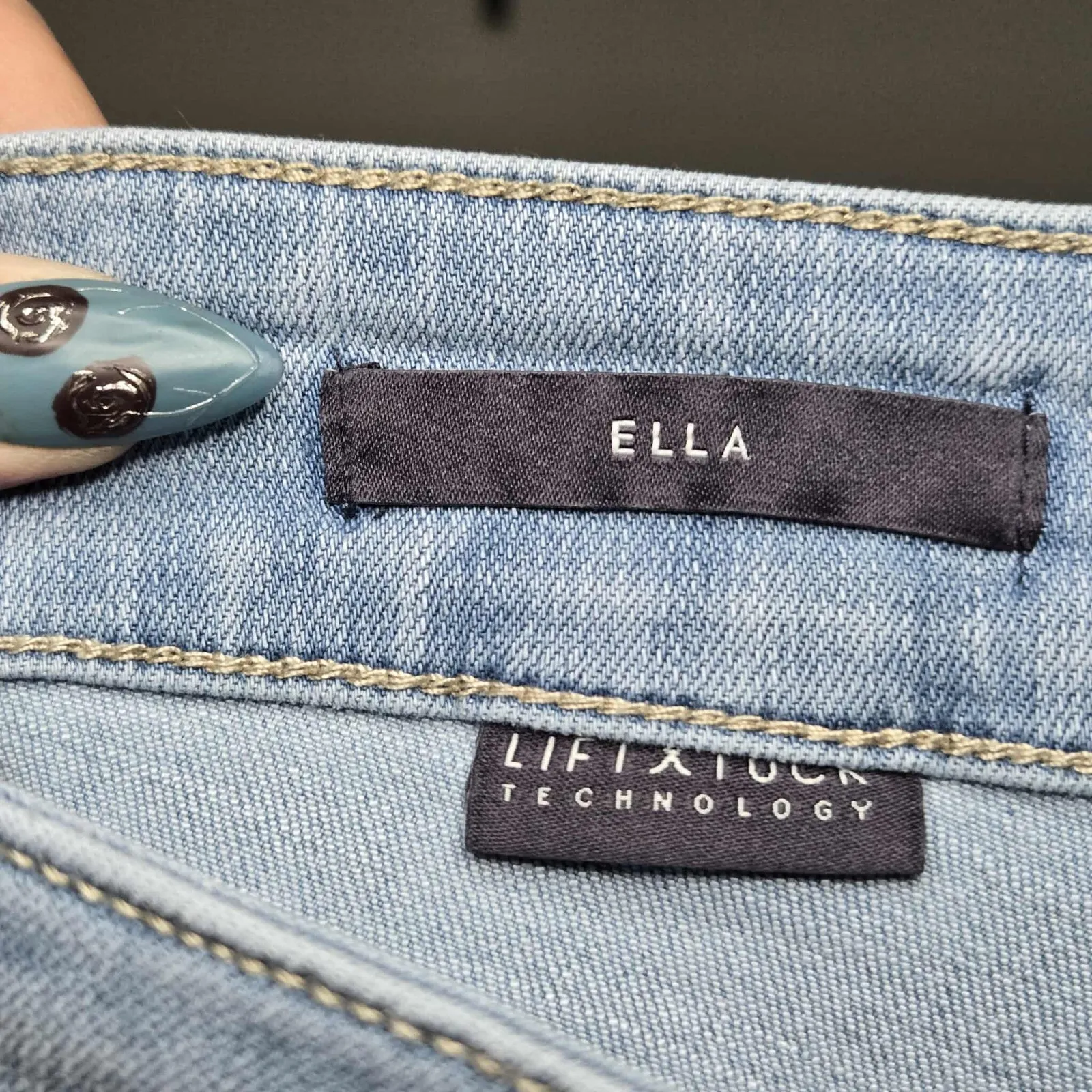 NYDJ Ella Short with Sideseam Slits in Poetry Size 10P Lift Lock Techonology - Image 3