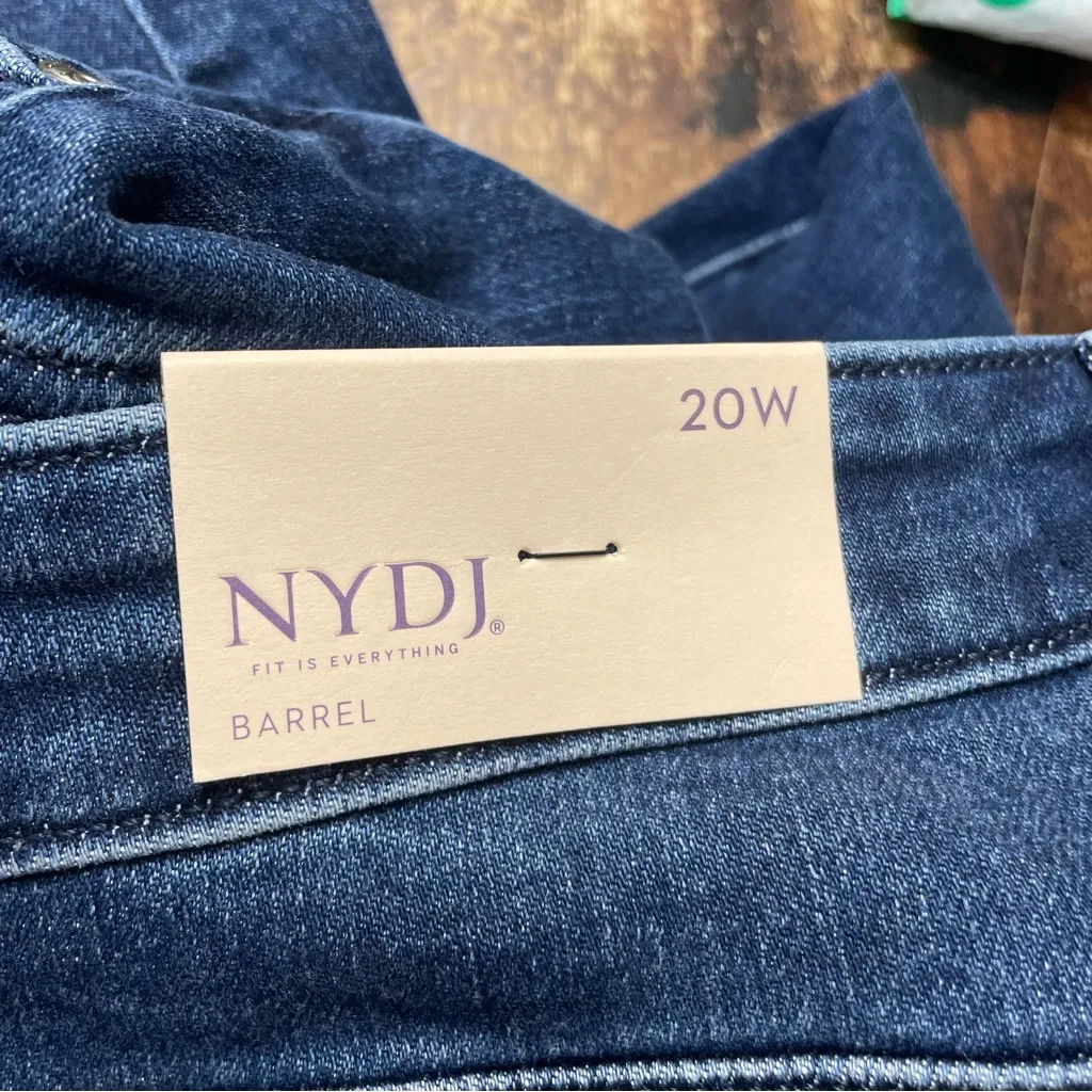 NYDJ Women's Jemma‎ Barrel High Rise Jean Moonlight 20W - Image 10