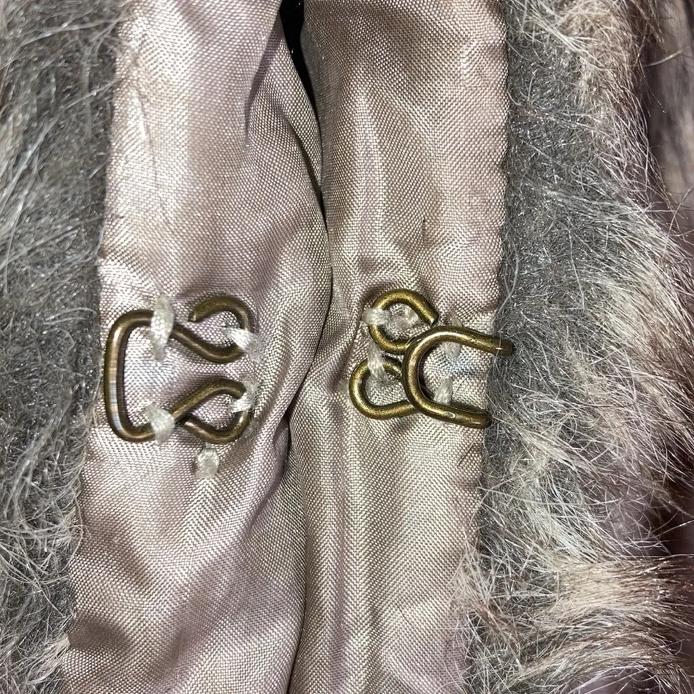 Brown & Tan Vintage Havana Faux Fur Vest Size Small - Image 7