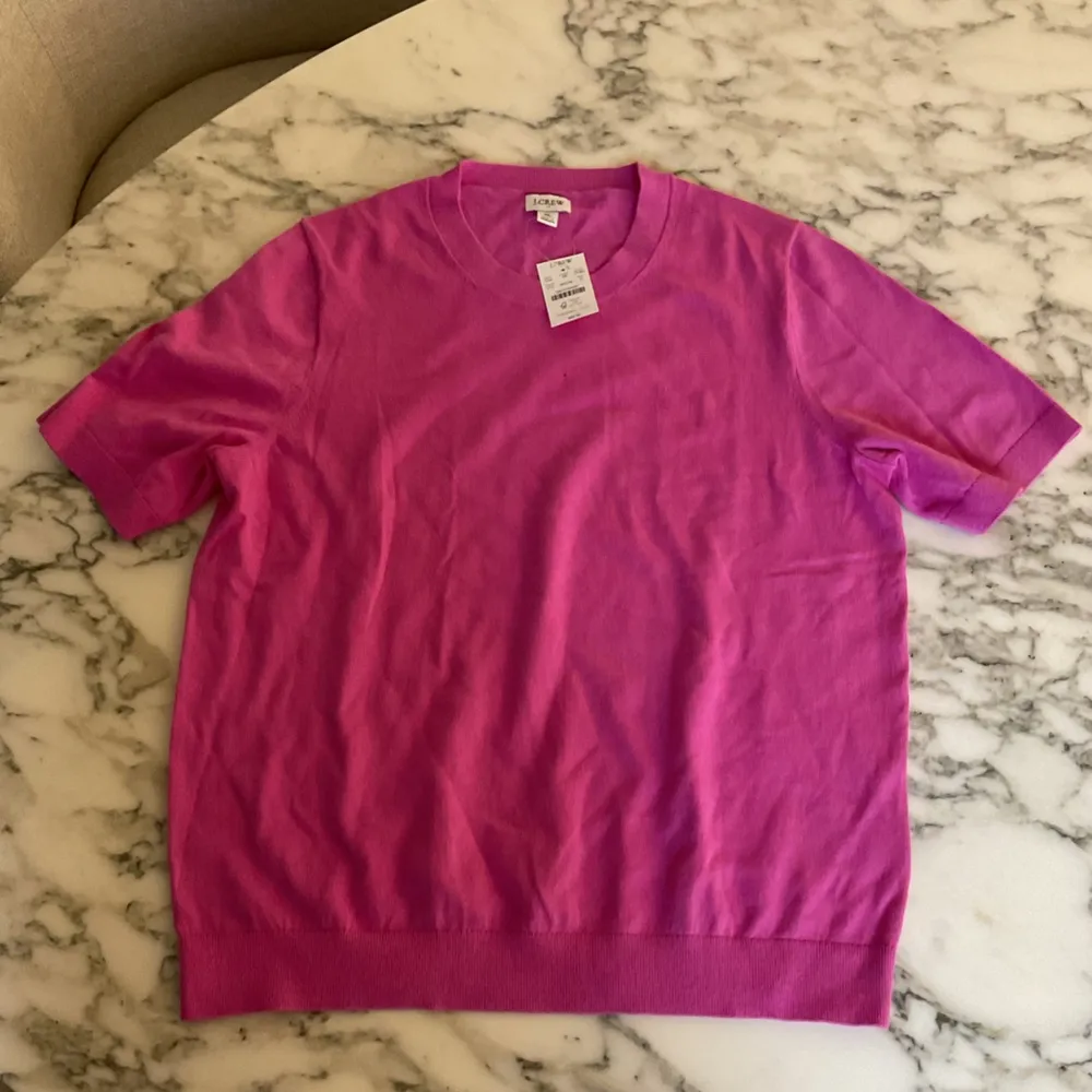 NWT J crew bright flamingo pink Cotton Short Sleeve sweater XL small hole - Image 2