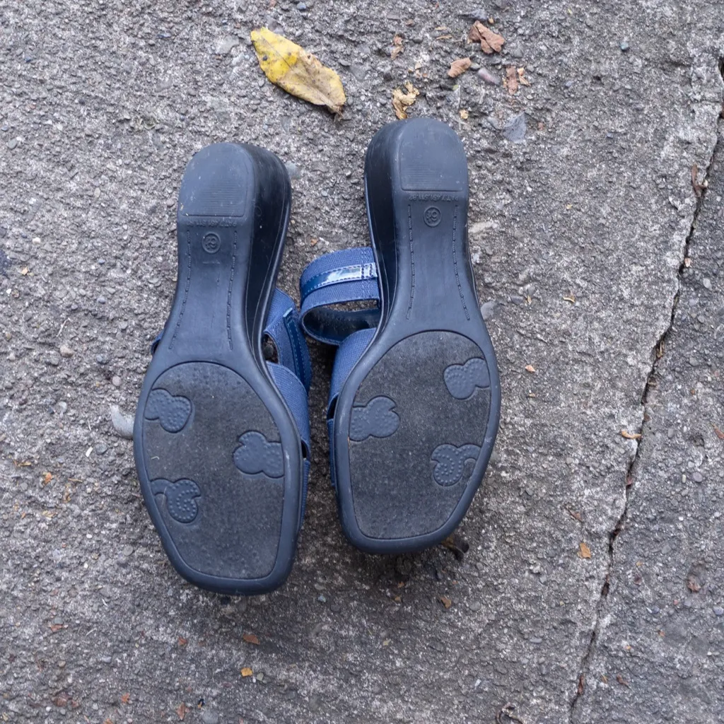 LifeStride Navy Blue Slip-On Wedge Sandals Women’s Size 6 1/2 - Image 2