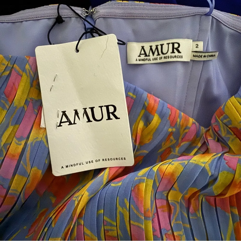 AMUR Laine Tiered Gown Strapless Painted Scaevola Women’s Sz 2 Blue - Image 7