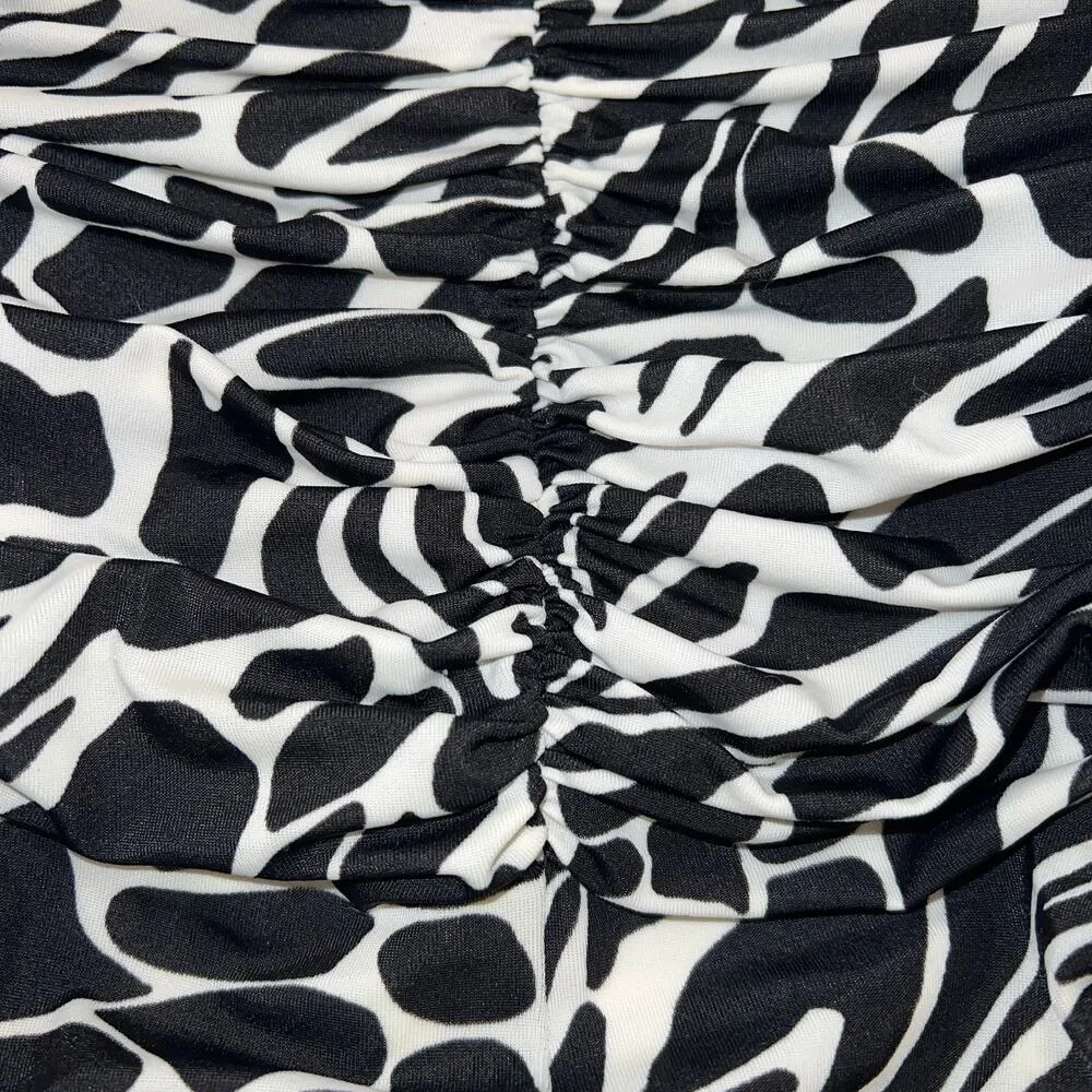 Miraclesuit One Piece Swim Suit Sonatina Go Boldly Black White Ruched Size 14D - Image 4