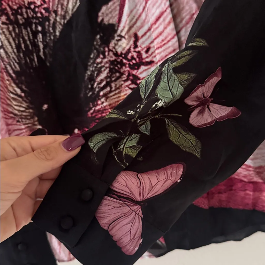 ALICE + OLIVIA WILLA SILK BLOUSE, Size Medium, $350 - Image 10