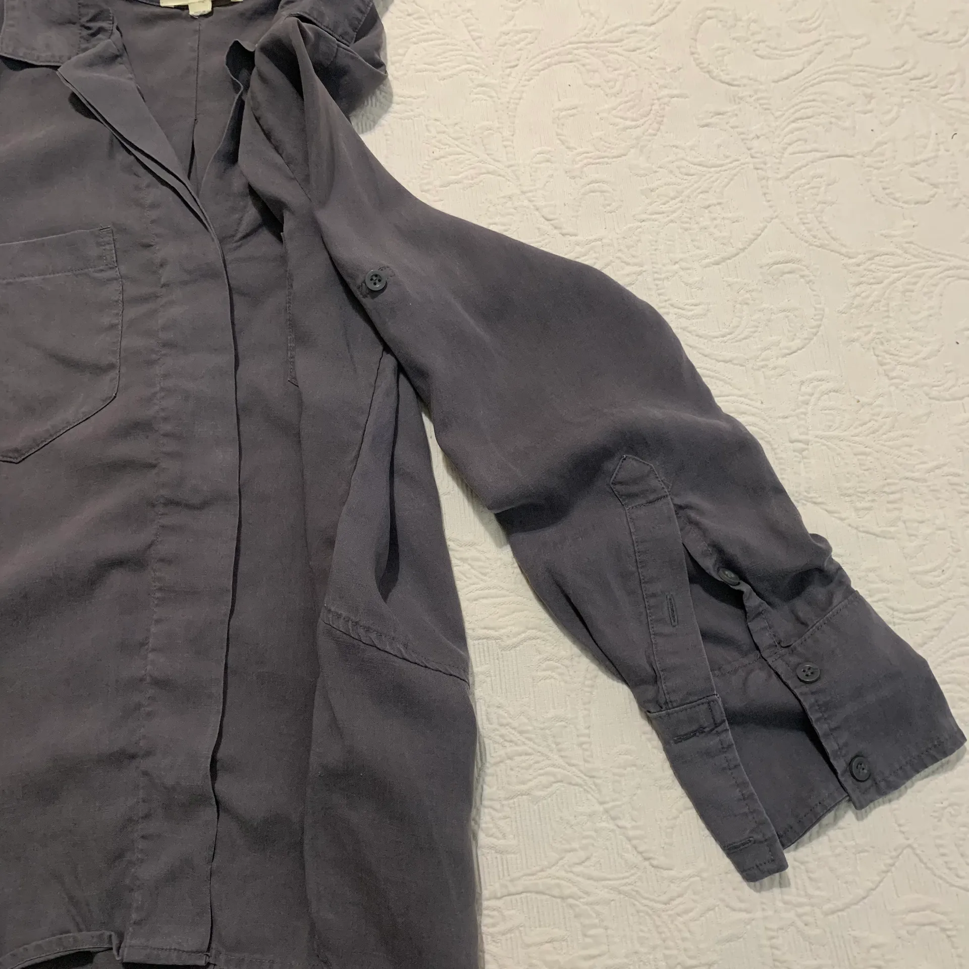 Gray Button Down Collared Long Sleeve Split Hem Back Blouse - Image 3