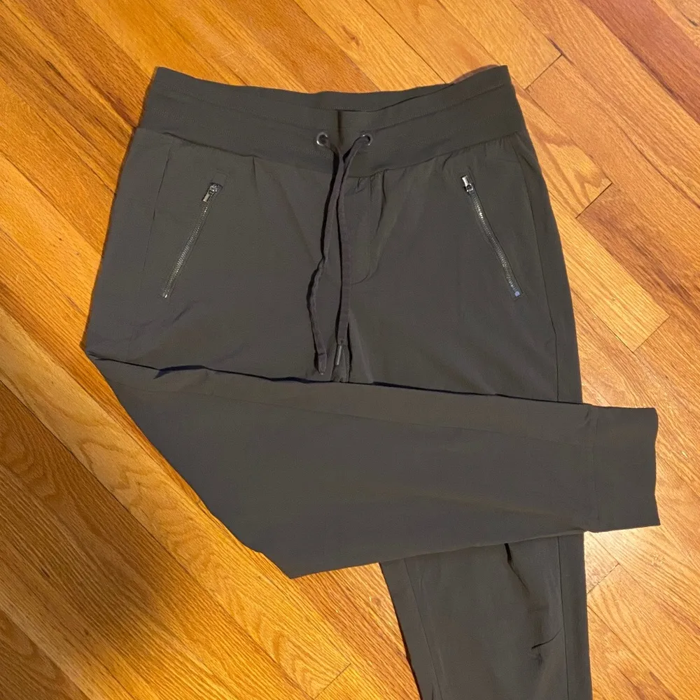 Athleta Headlands Hybrid Trek Jogger - 8 - Image 3
