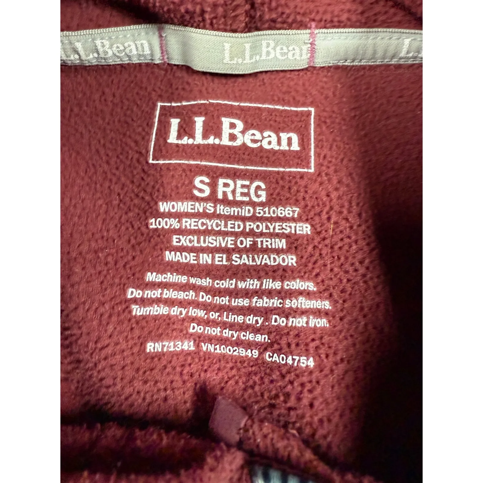 LL Bean Womens Fleece Pullover Hoodie Small‎ Red Aztec Trim 1/4 Snap - Image 2