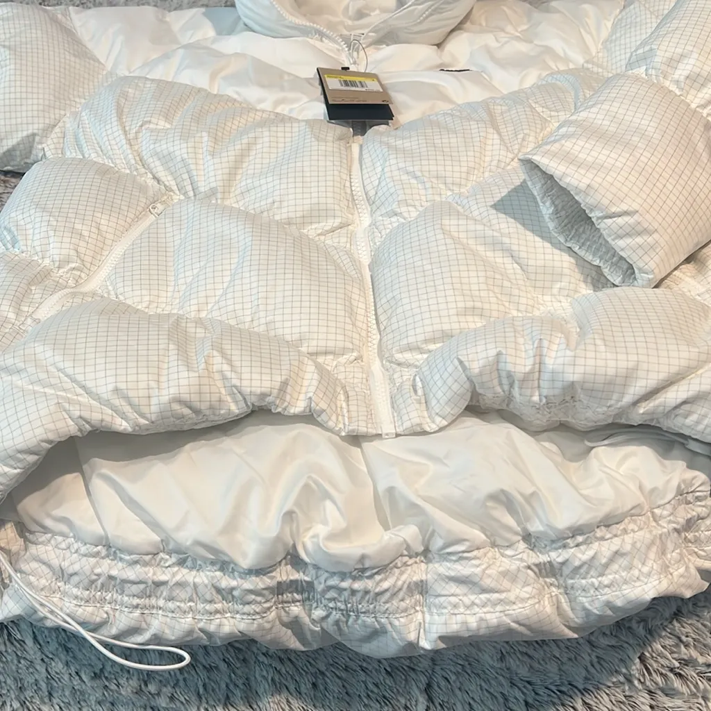 NIKE Therma-Fit NWT size S winter coat for snowboarding, skiing or playing - Image 7