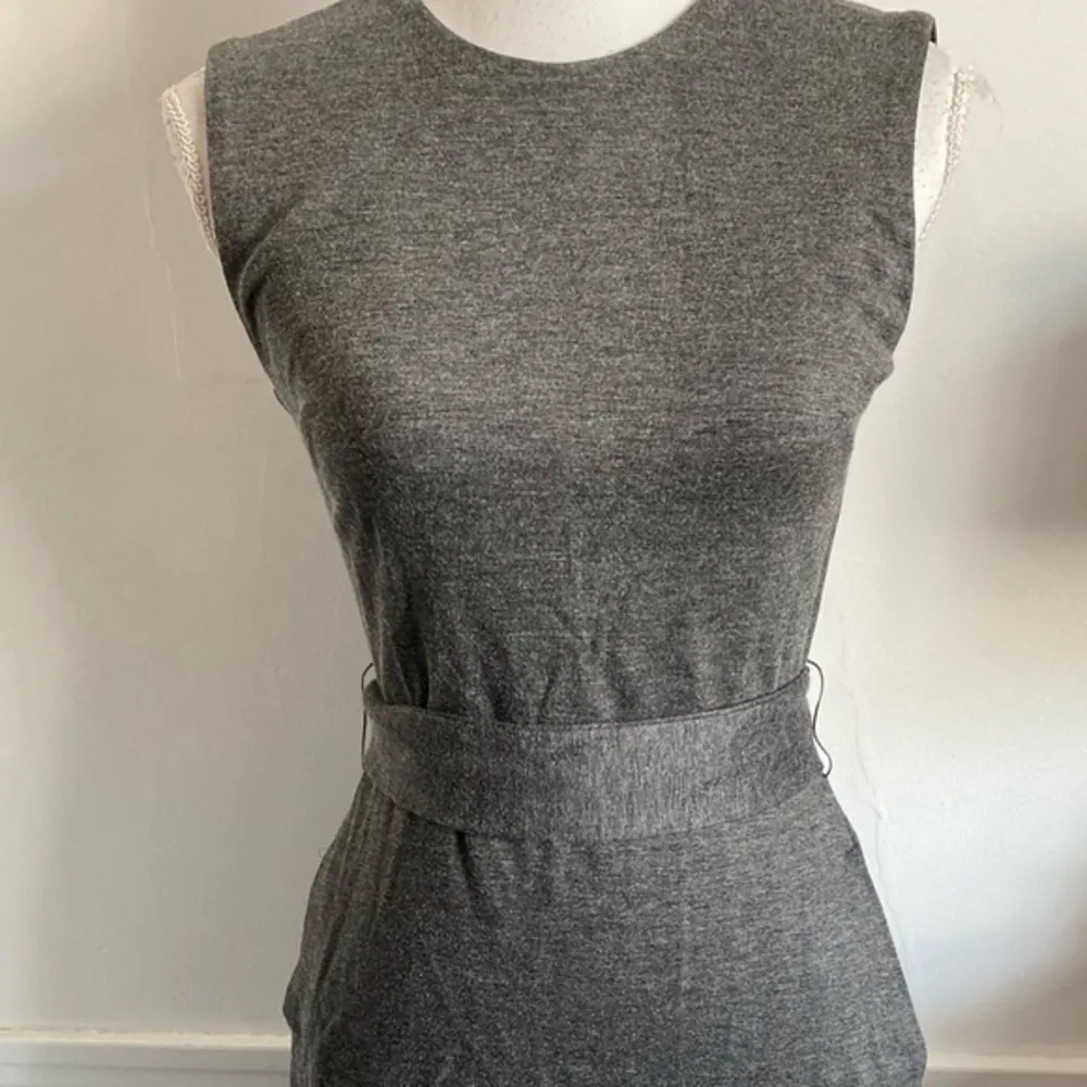Babaton Aritzia • Heathered Grey Ranvir Tie Waist Dress - Image 2
