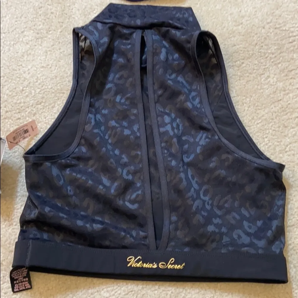Victoria secret performance top. Xs - Image 6