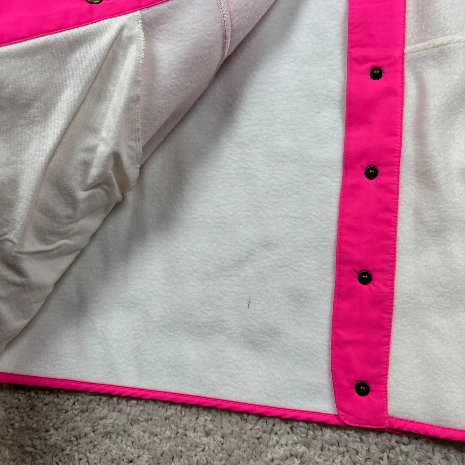 J. Crew White Fleece Snap Collar Jacket Neon Pink Trim Size L - Image 3