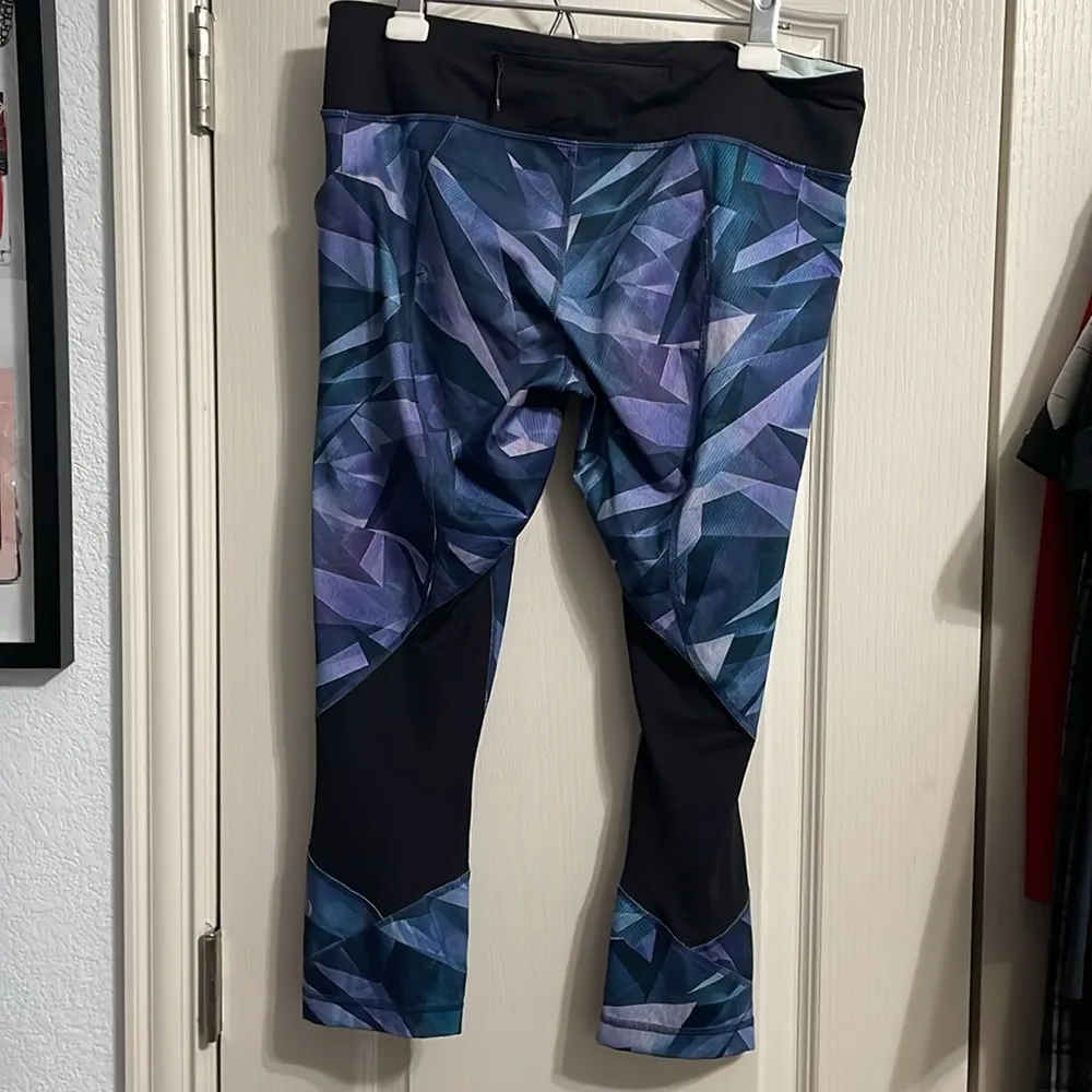 Lululemon Pace Rival Crop in Pretty Prism Multi - Image 5
