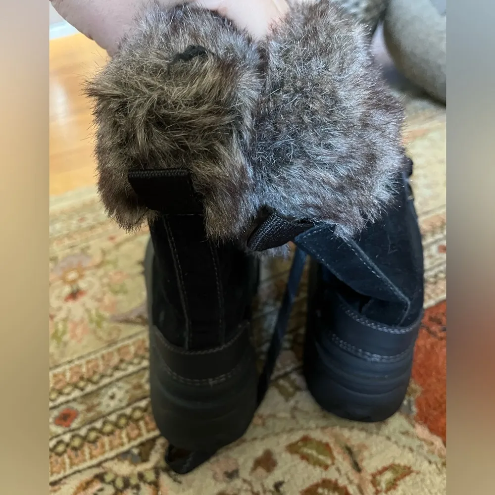 Like New: black khombu winter boots - Image 6