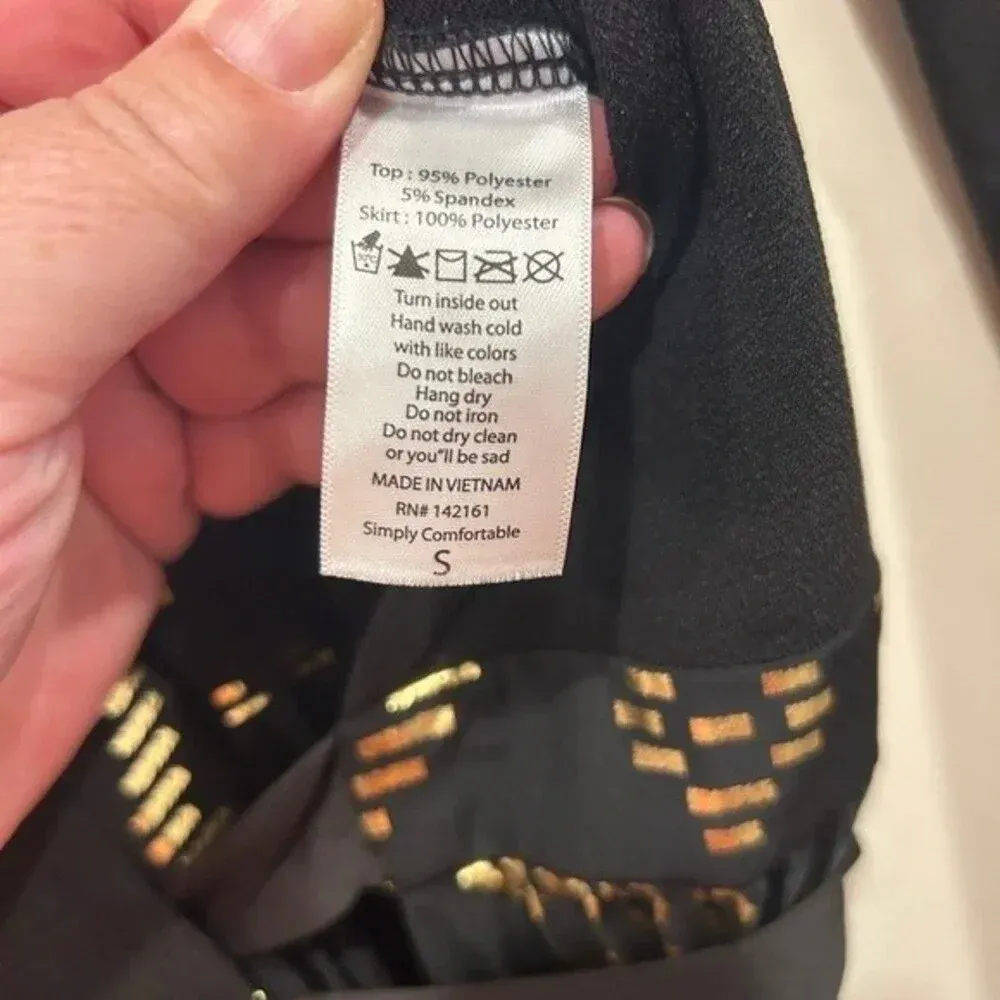 LuLaRoe Elegant Collection Deanne Black Gold Wrap Dress size Small‎ - Image 9