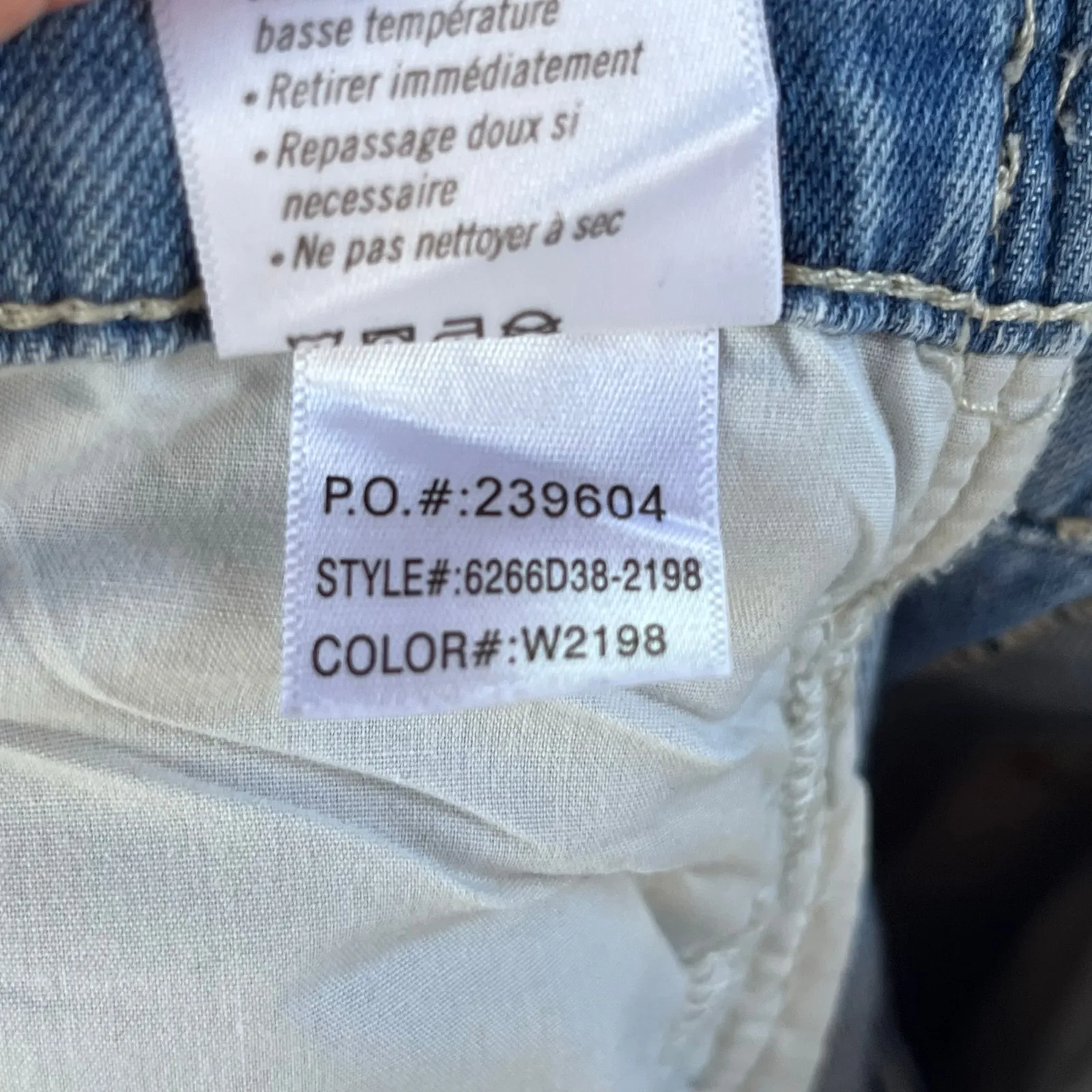 Paige Women's Light Wash Paperbag Waist Belted Crop Jeans Size 27 - Image 9