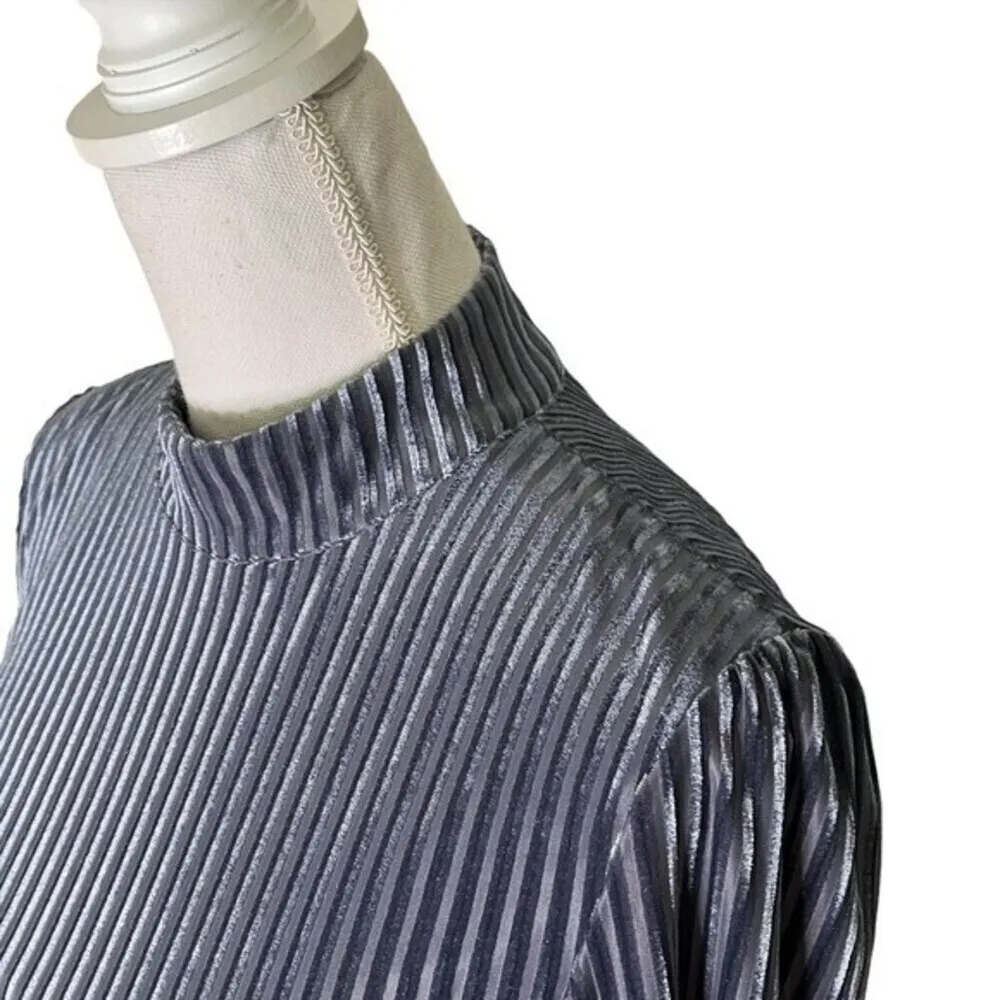 Privacy Please Lynnsey Crop Top in Bluestone Ribbed Long Sleeves Size Medium - Image 11