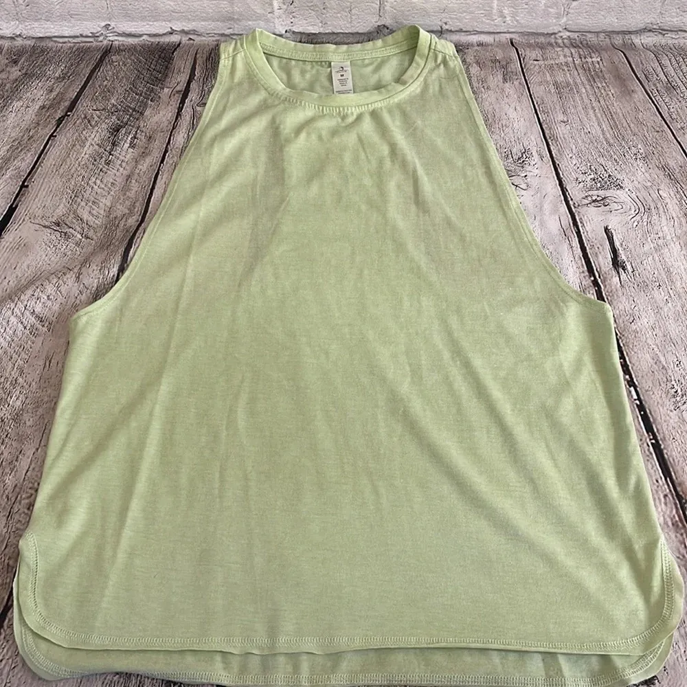 NWOT! Women’s lime green workout Muscle tank Medium - Image 2