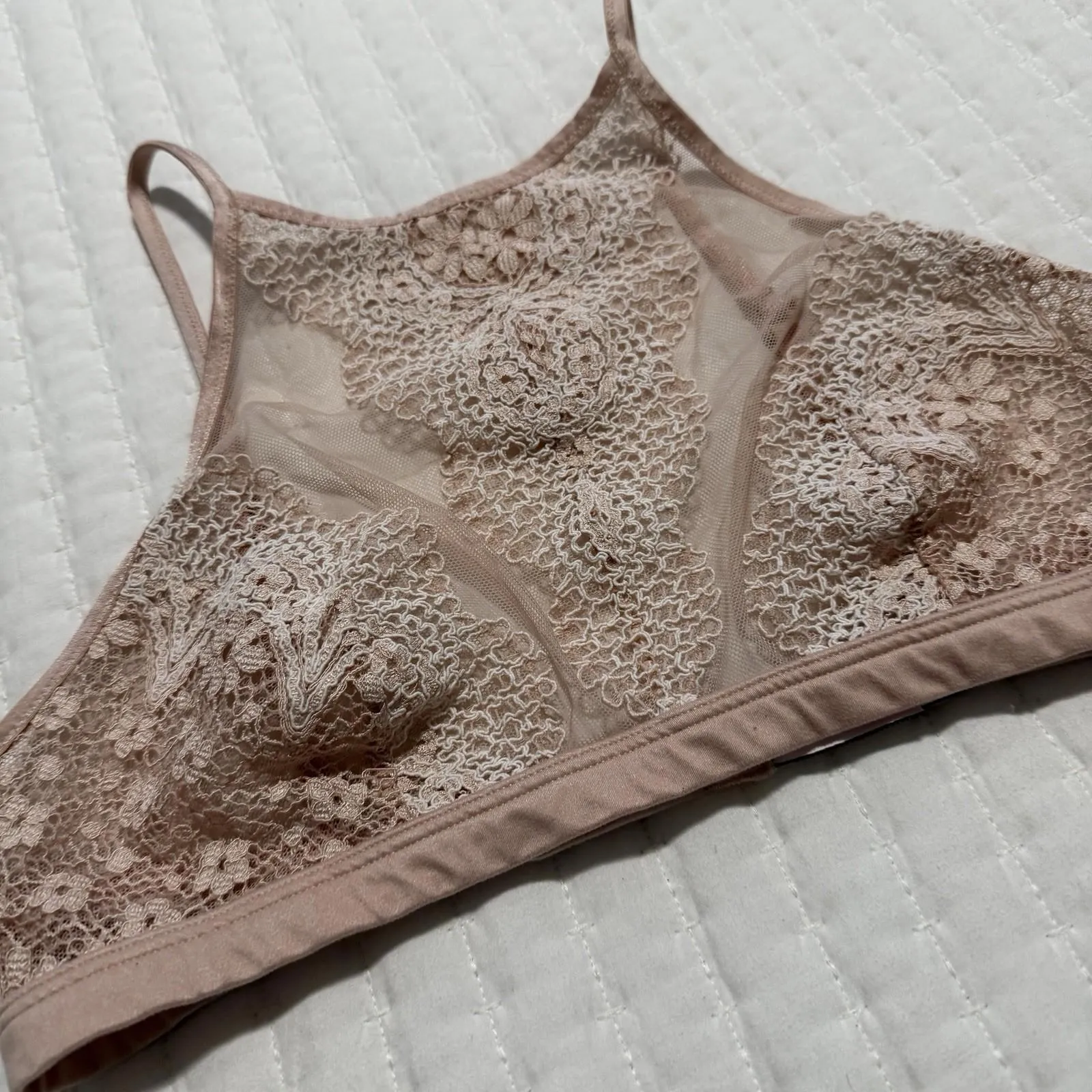 Victoria’s Secret Body By Victoria Pink Lace Mesh Unlined Bralette Bra M Medium - Image 5