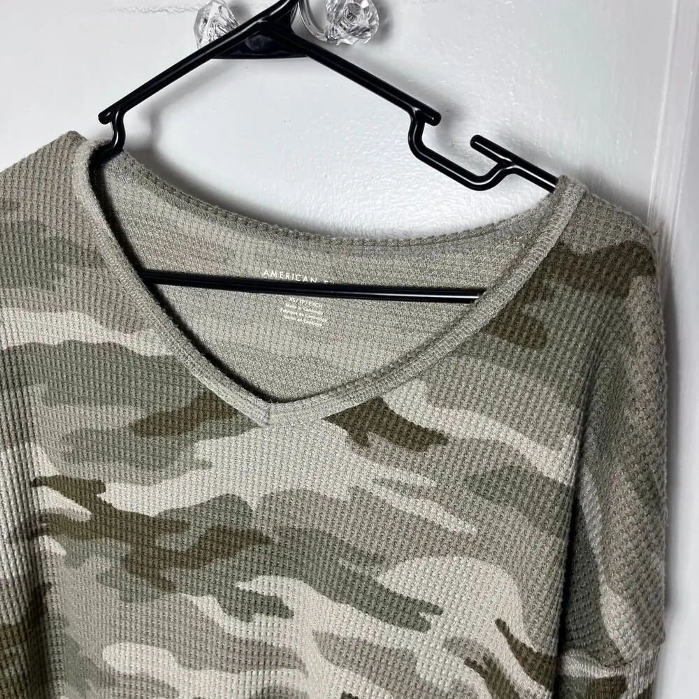 American Eagle Waffle Knit Camouflage V-neck Oversized Long Sleeve Shirt XS - Image 2