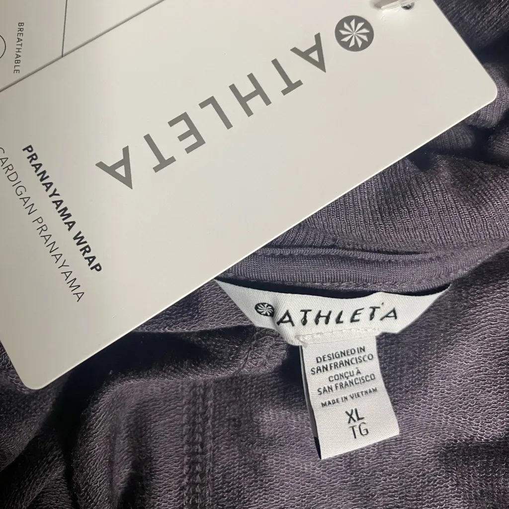 ATHLETA WOMEN'S DUSK
VIOLET POCKETS NIRVANA
PRANAYAMA RESTORE WRAP
CARDIGAN XL - Image 7