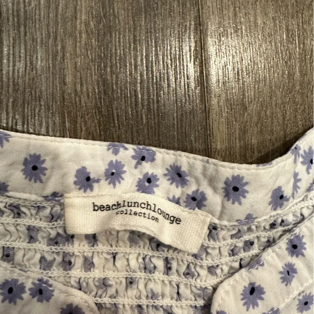 Beach Lunch Lounge Blouse Top Ditsy Blue Floral Flowy Cottagecore Button Up Sz L - Image 6