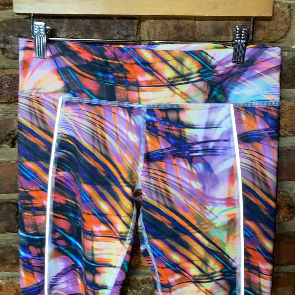 Saucony Multicolored Print Finishing Kick Crop Leggings Women's Size Small - Image 3