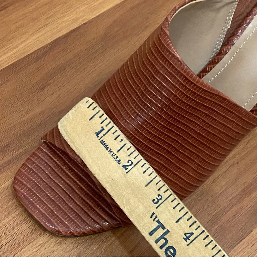 CHARLES by Charles David “Genie” Brown Embossed Faux Leather Sandals Size 8.5M - Image 11