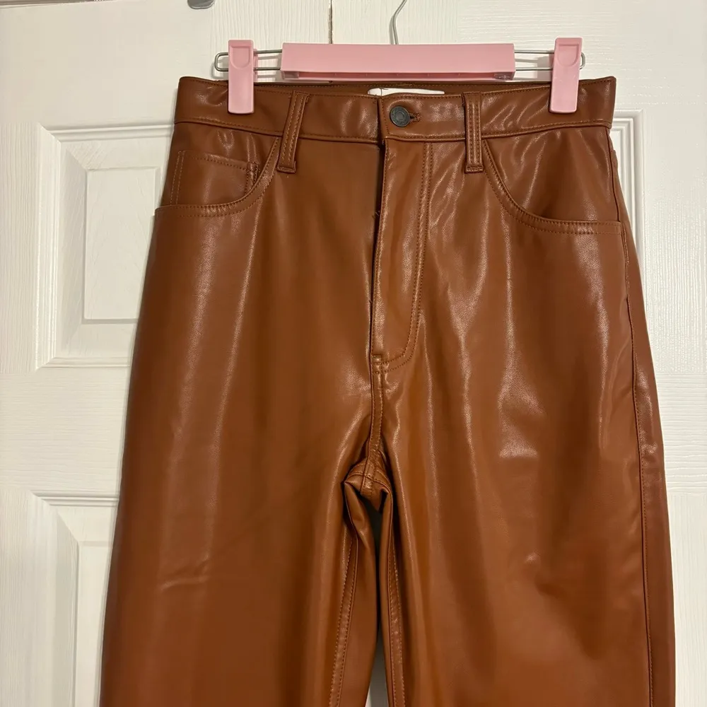 Abercrombie & Fitch The 90's Straight Ultra High Rise Faux Leather Pants - Image 4