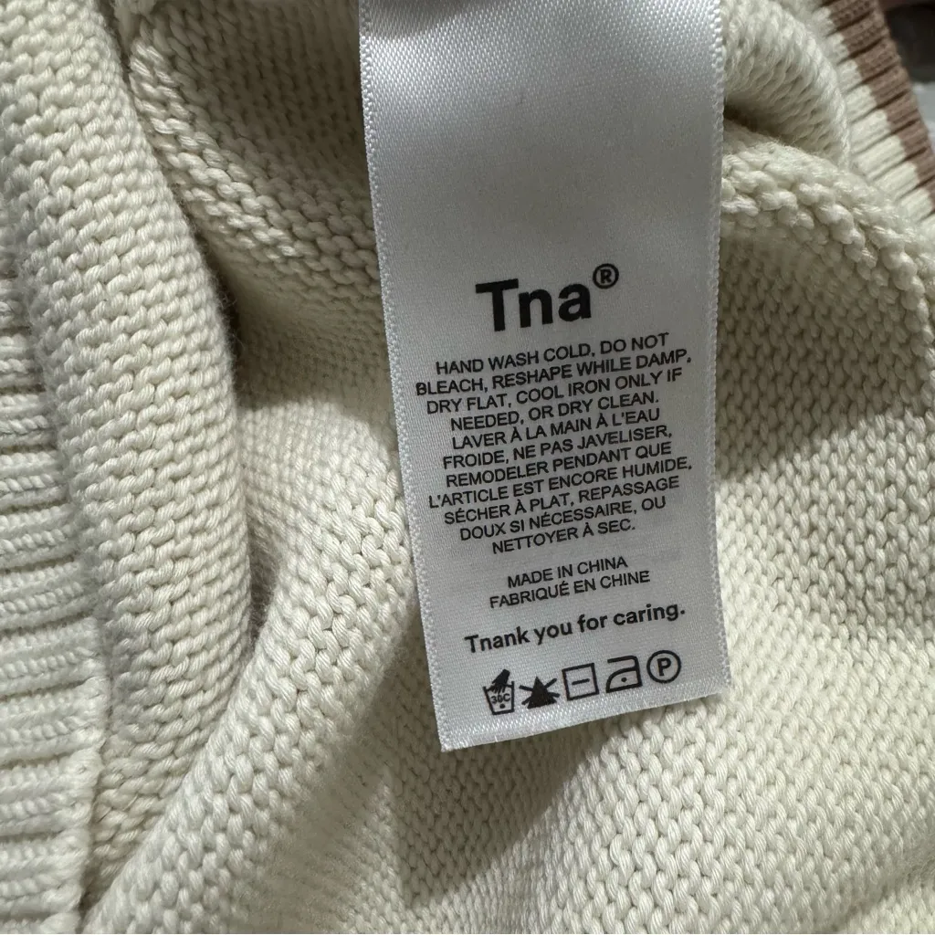 Aritzia TNA Sweater Vest size Small - Image 6