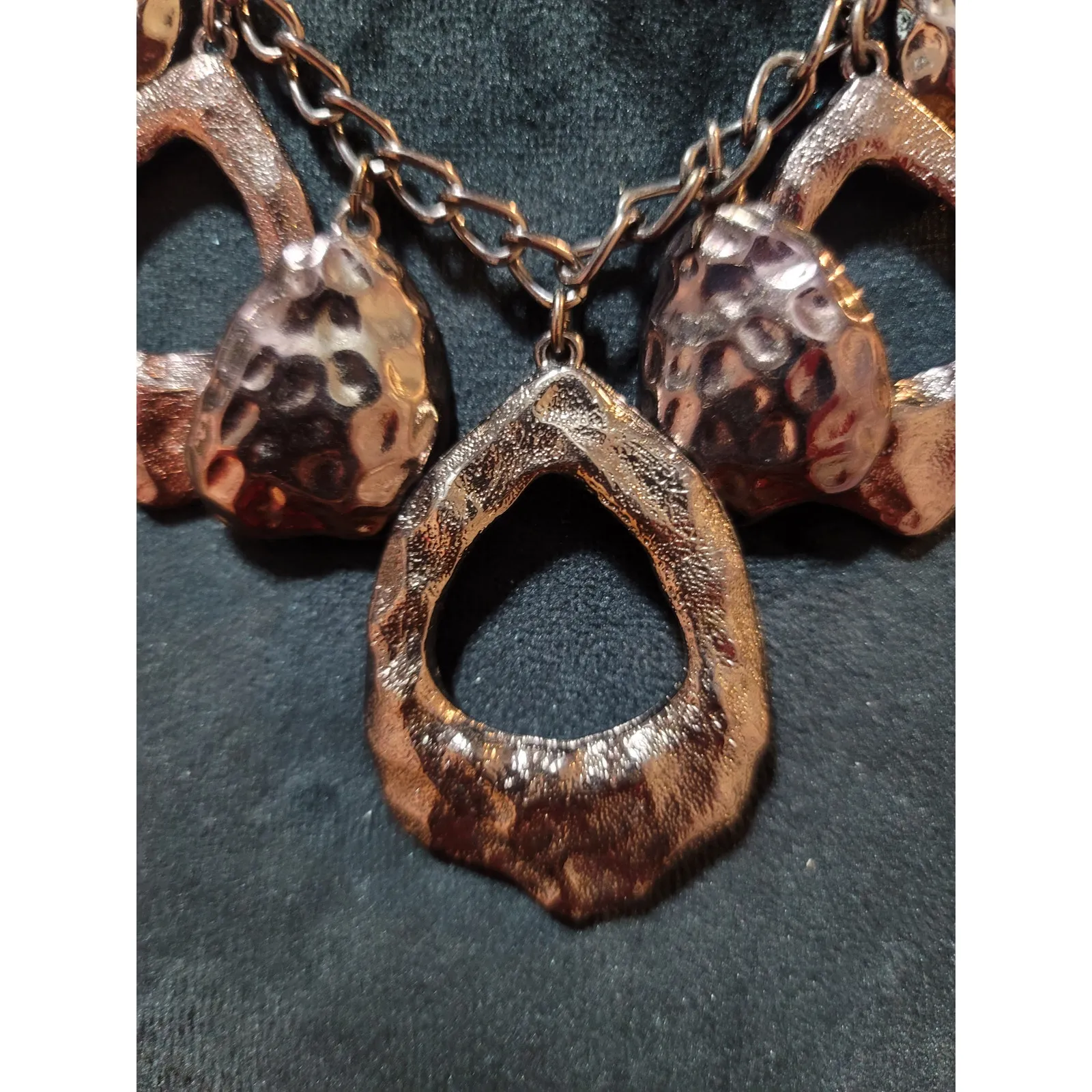 Dana Buchman Bronze Hammered Statement Necklace Chunky Chain Lobster Clasp - Image 6