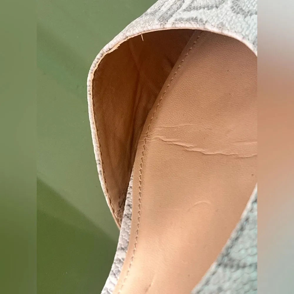 Jaclyn Smith  Women's Marlo White Snake Print Slingback Flat Sandals Size 8M - Image 6