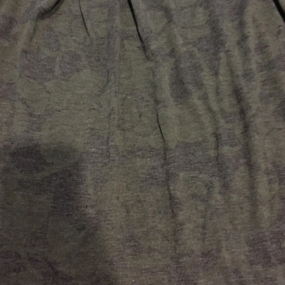 Nom Maternity Loose Grey Fitting Tank Top Gray Size undefined - Image 3