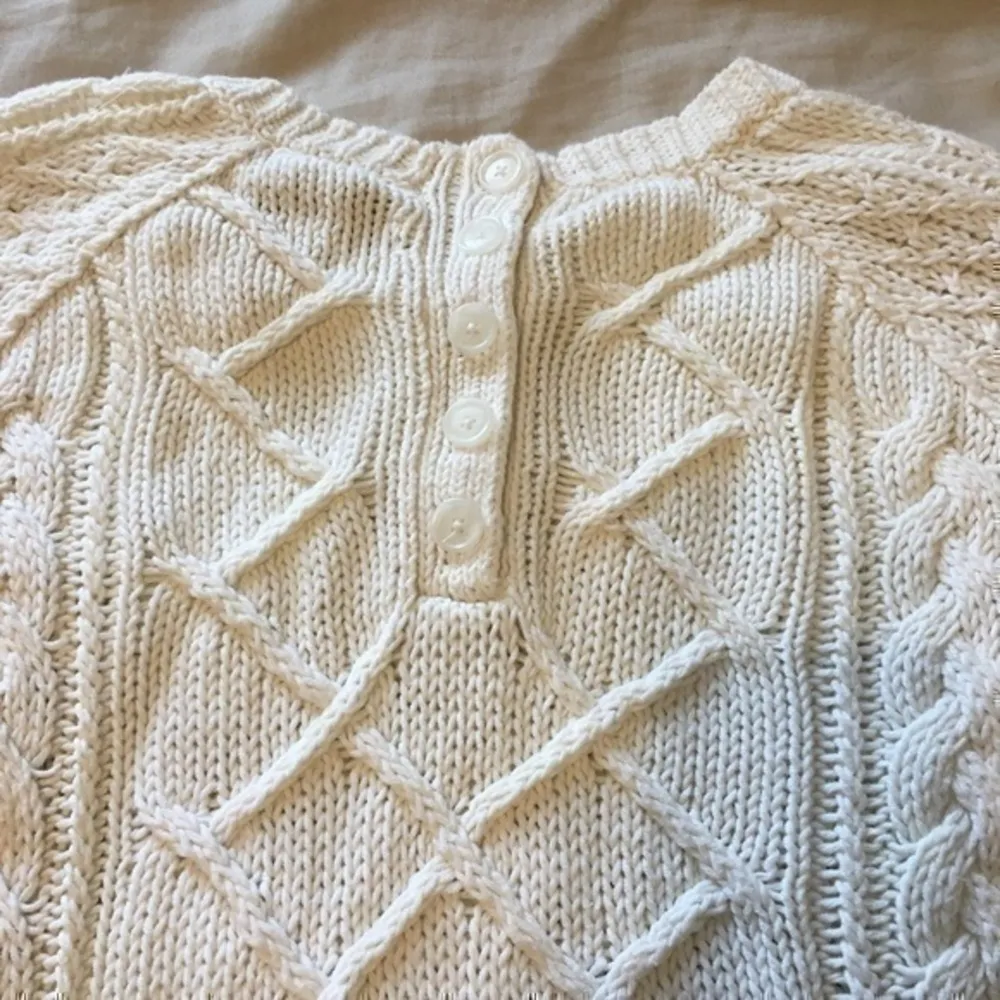 Anne Taylor Loft women’s size small off white sweater - Image 9