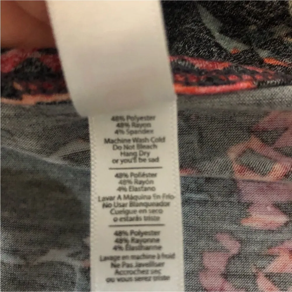 Lularoe Floral Scoop Neckline Tunic top - Image 4