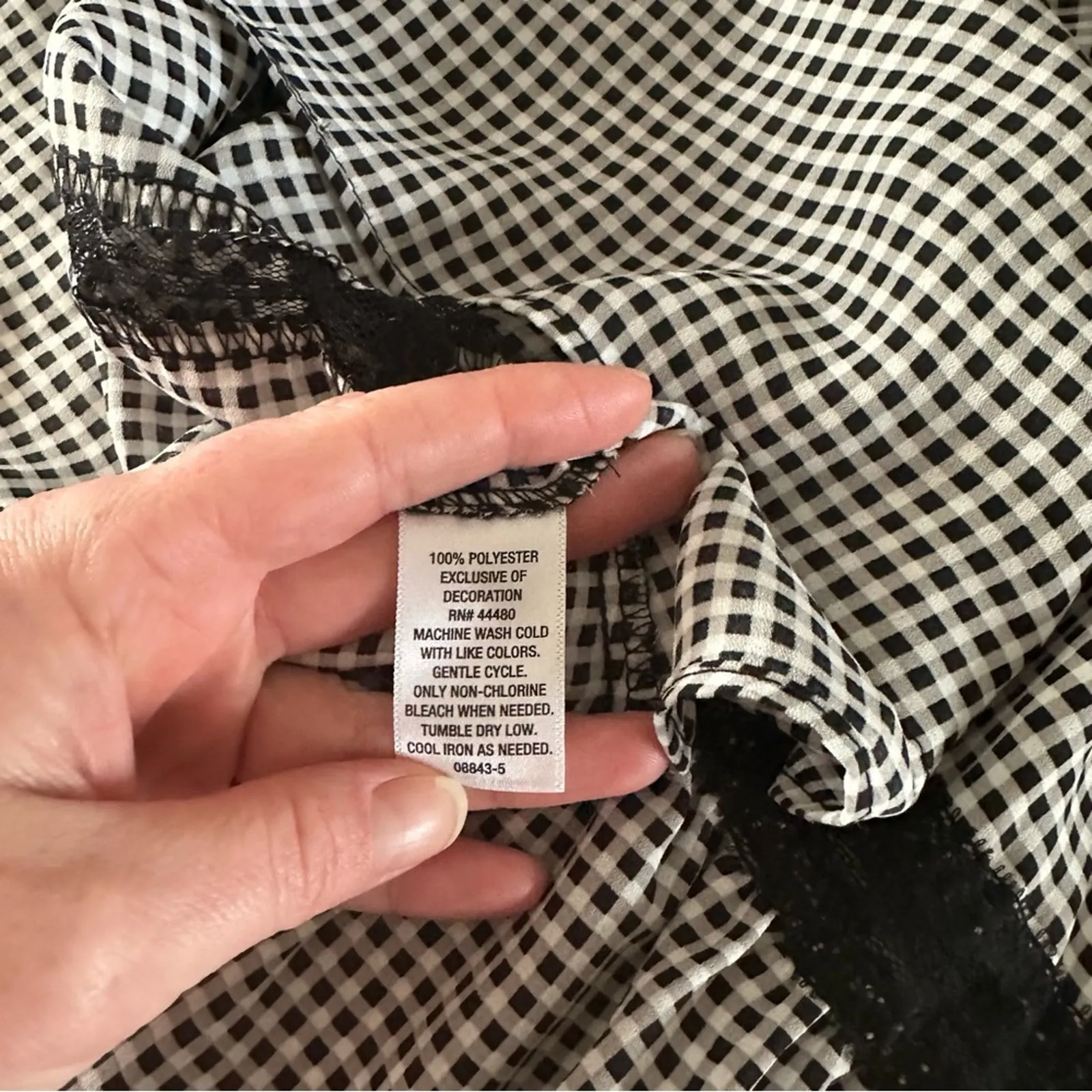 Belle & Sky NEW Off Shoulder Gingham Top Womens M Bell Sleeve Peasant Milkmaid Black Size M - Image 6