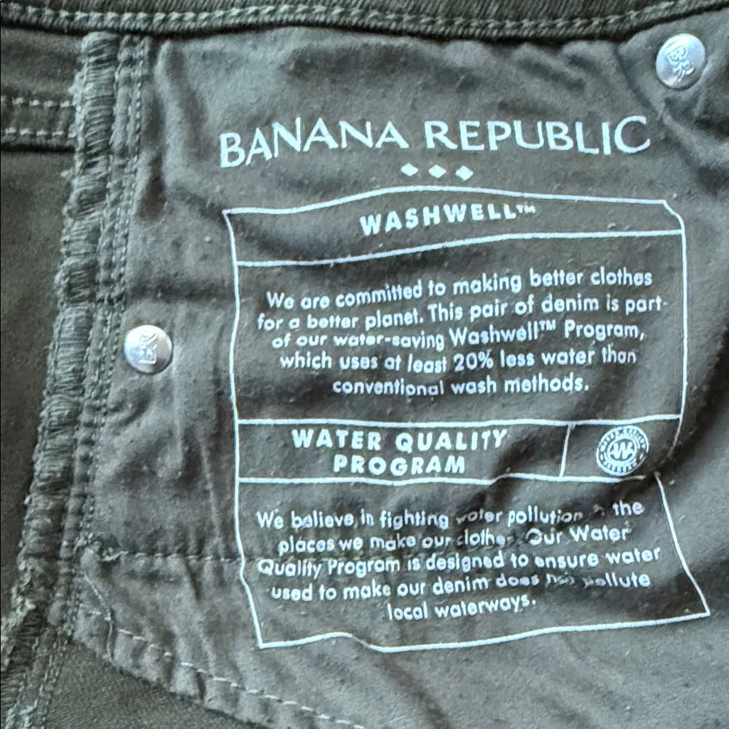 Banana Republic Olive Pencil Skirt - Image 11