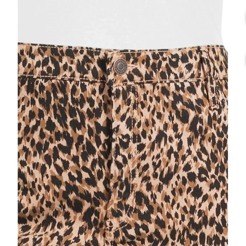 TERRA & SKY Womens Straight Leg Jean Size 22W Animal Print High Rise New - Image 4