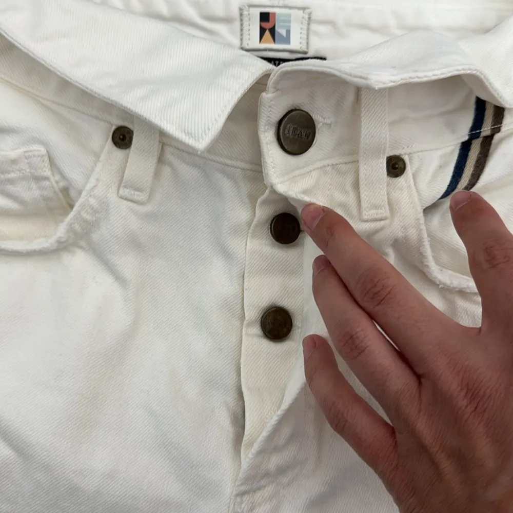 Jean Atelier Flip Straight Leg Jeans in White Sand distressed button fly Size 26 - Image 4