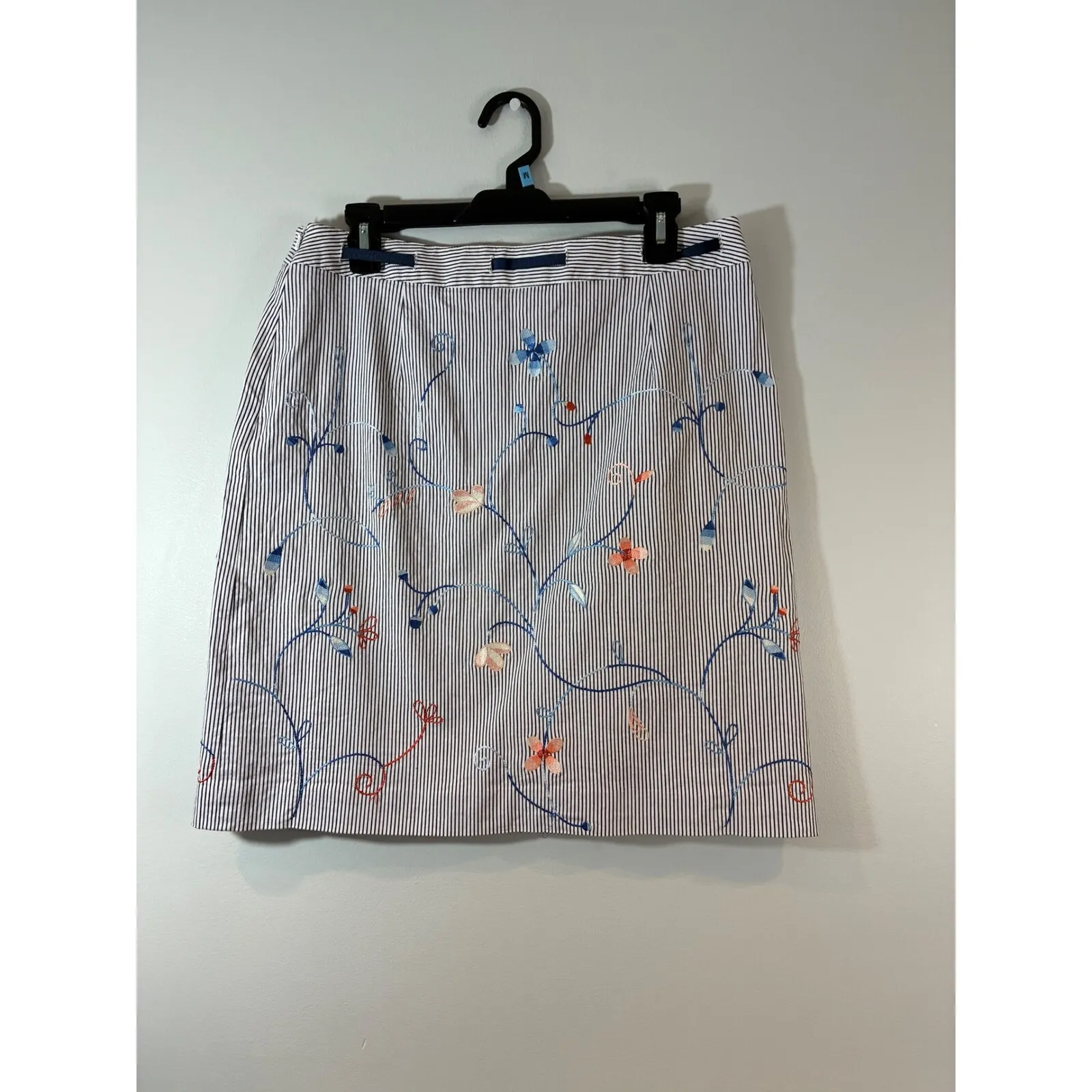 Talbots Striped Embroidered Floral Stretch Skirt Navy Blue White Casual - SZ‎ 12 - Image 3