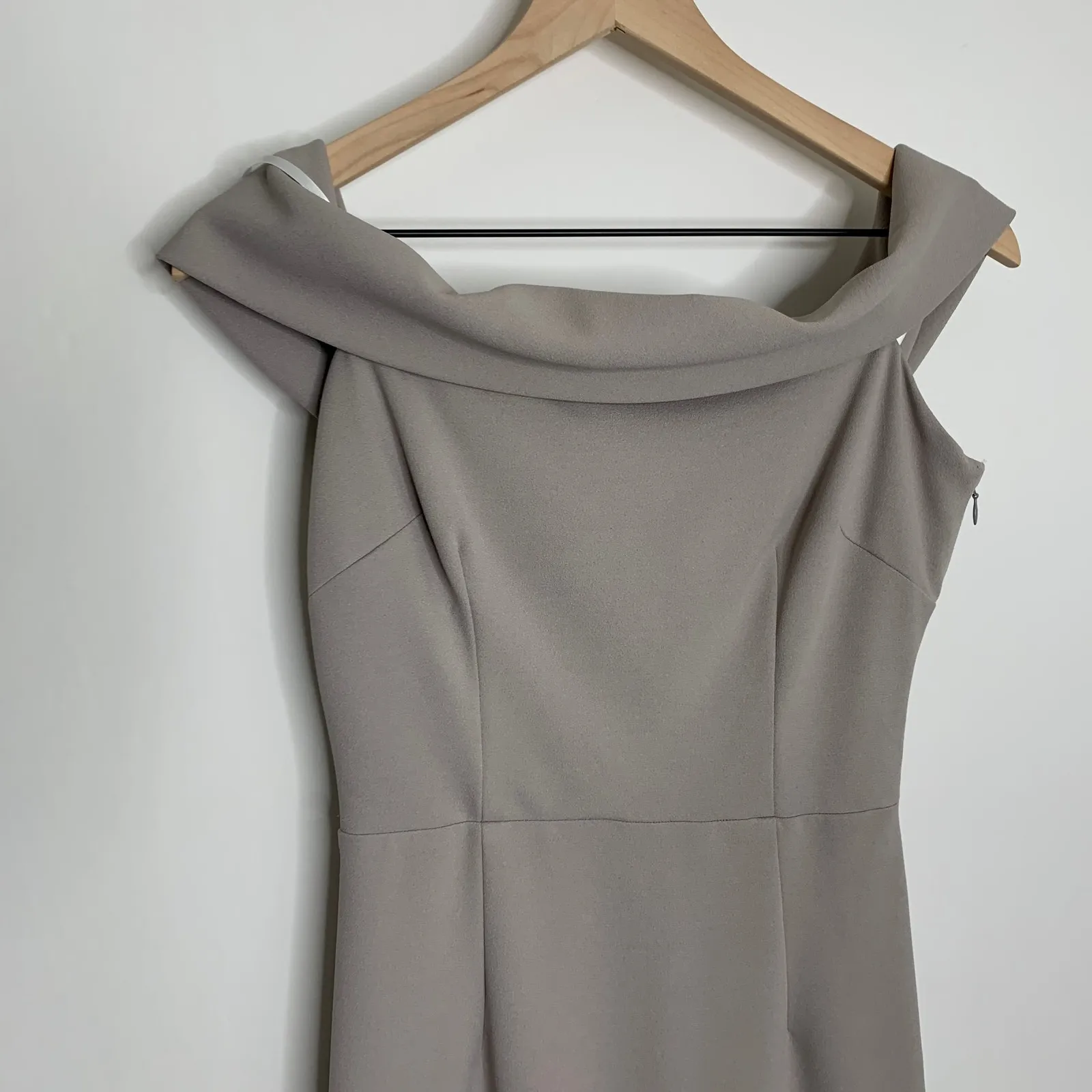 Katie May Legacy Maxi Gown Dress Off The Shoulder Dove Gray Womens Size 6 - Image 12