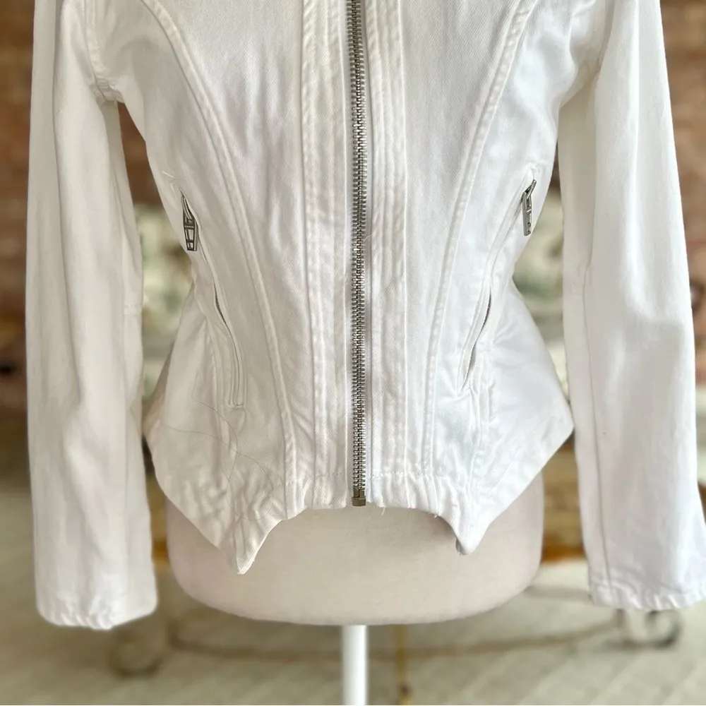 Blank NYC White Part Time Lover Peplum Denim Jacket XS - Image 3