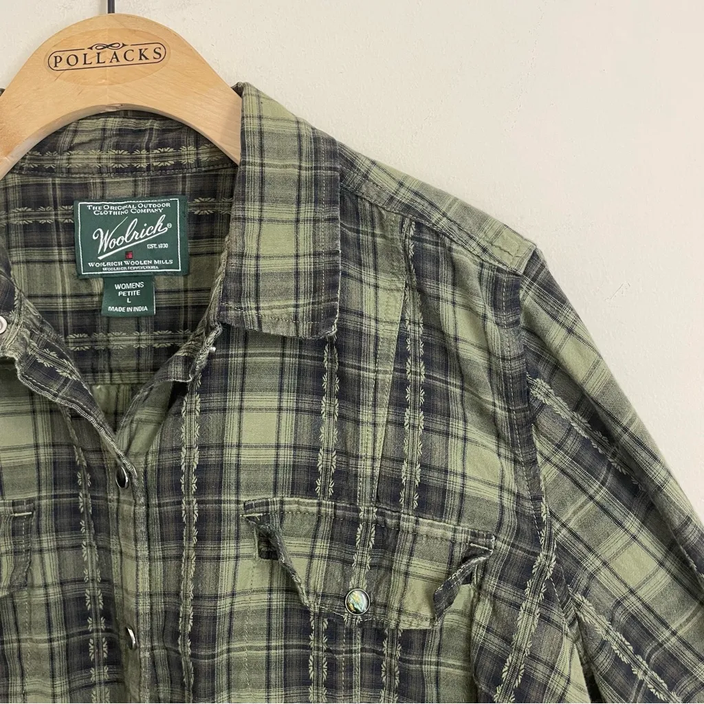 Woolrich Green Plaid Button Down Shirt Petite L - Image 3