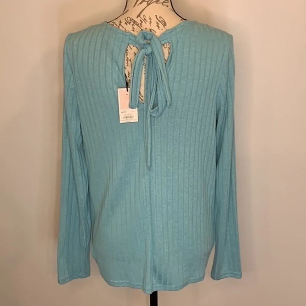 NWT Juicy Couture brushed ribbed top with twist & embellished neckline L - Image 4