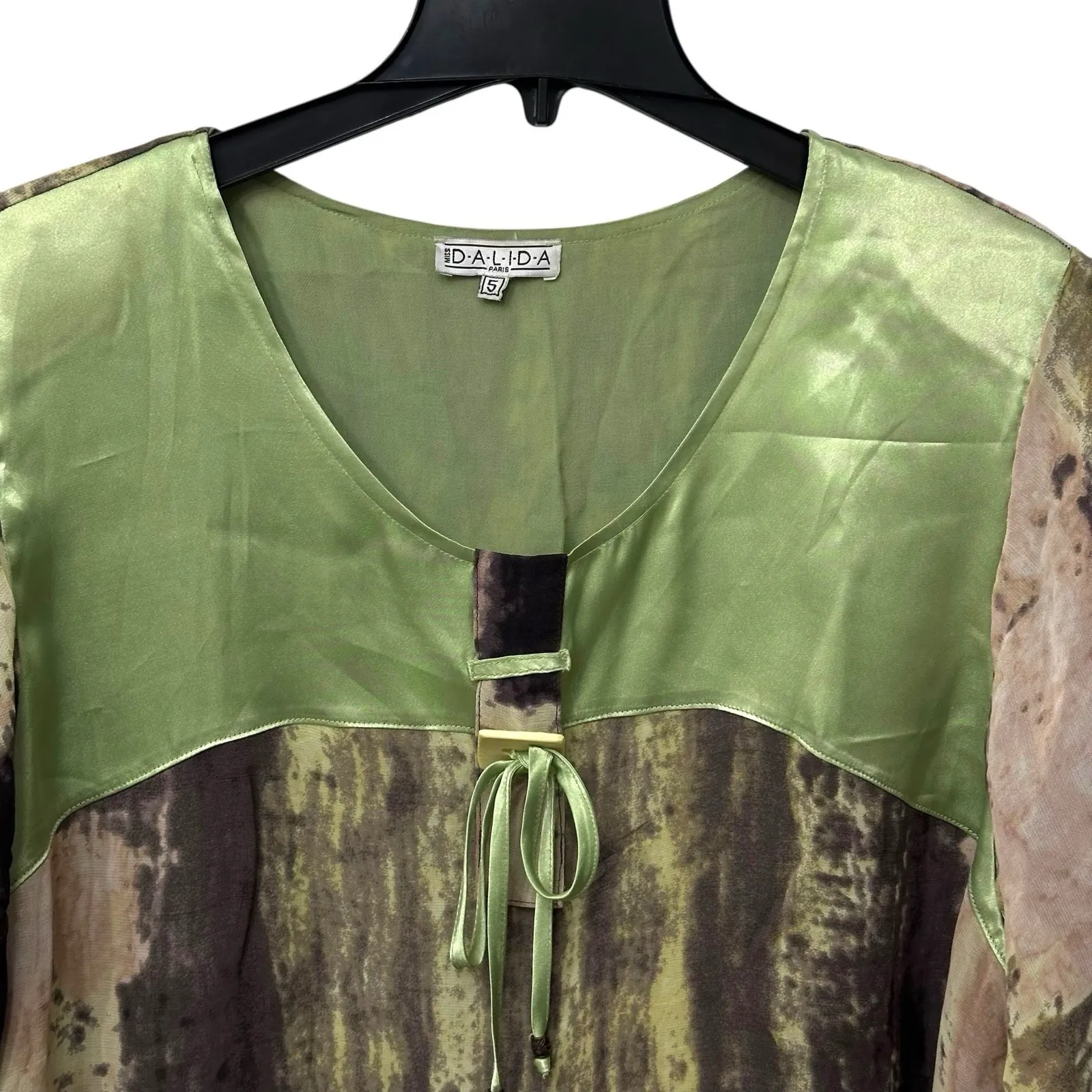 Miss Dalida Paris Abstract Print Blouse Women's Size 5 (XL) Bat Wing Satin Trim Green - Image 3