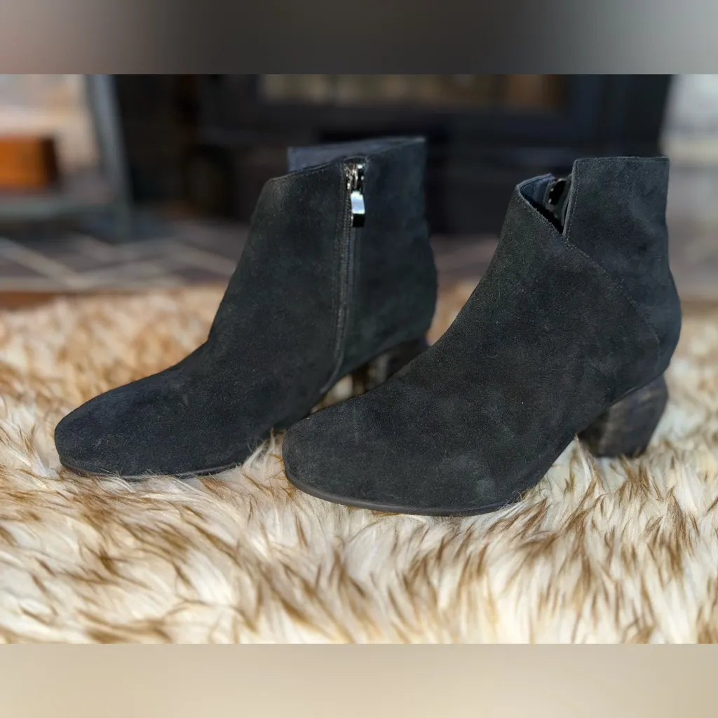 Antelope ‘P06 Perrin’ Suede Bootie in Black NWOT - Image 2