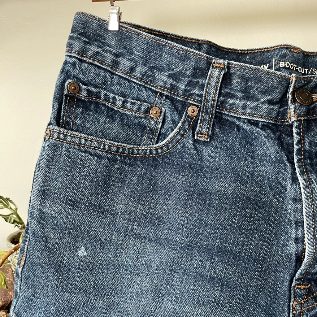 Old Navy Dark Rinse Long Denim Bermuda Jean Shorts Size Men’s 32 Fits 4/6 - Image 4