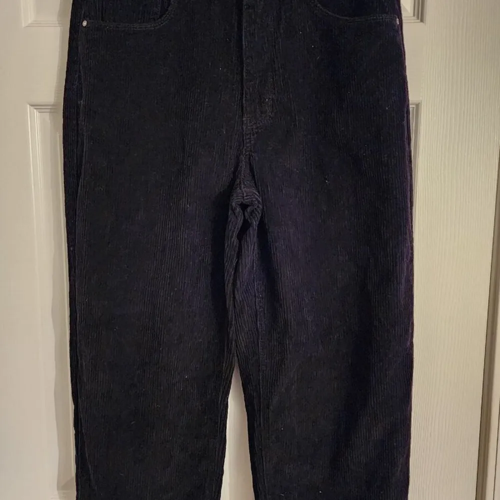 Empyre Tori 90s Black Corduroy Skate/Streetwear Pants. Size 7 - Image 5